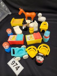 Large Lot Of Little People And Accessories