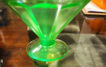 Uranium Glass Desert Bowl Outstanding Condition
