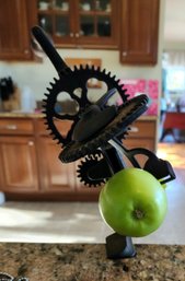 EXTREMLY RARE 1898 ANTIQUE APPLE PEELER. WORKING CONDITION