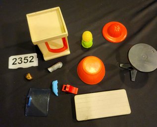 Misc Toy Pieces