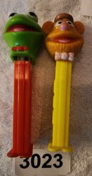 SET OF 2 VINTAGE MUPPETS PEZ DISPENSERS GREAT CONDITION