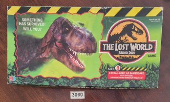 VINTAGE THE LOST WORLD JURASSIC PARK GAME NEW CONDITION