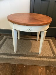 Round Table  White/stained Top