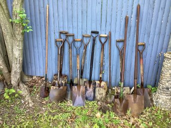 13 Wooden Handle Shovels