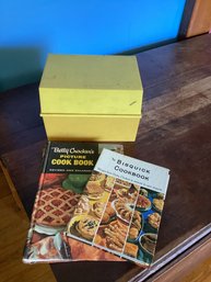 Betty Crocker Cookbooks & Recipe Cards