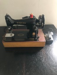 Vintage Singer 99 Portable Black Electric Sewing Machine Pedal Light Case