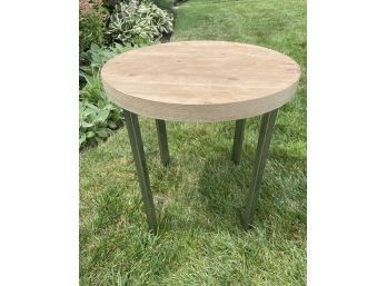 Round Pine Side Table 24H X 24W
