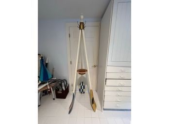 Oar Towel Rack With A Basket In The Middle