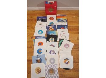 Group Of Vintage 45 RPM Vinyl Records Including Motown 'serves You Right'-91