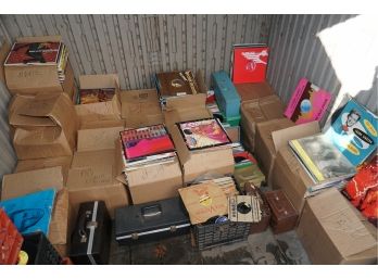 MASSIVE Pot Luck Of Entire Shed Of Vinyl's (over 4000 Records)