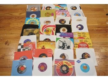 Group Of Vintage 45 RPM Vinyl Records Including Motown Yesteryear-64