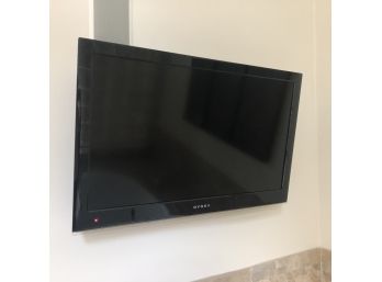 Dynex Flat Screen 40' TV W/ Remote Modle DX-40L261A12