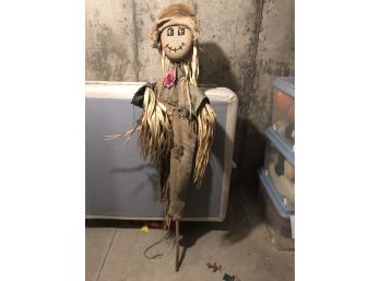 Outdoor Decorative Scarecrow