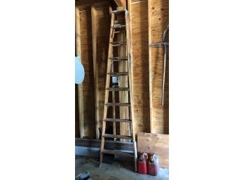 Keller 10' Wooden Industrial Step Ladder