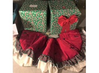 Christmas Tree Skirt & 2 Large Wrapped Boxes Decor