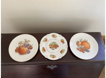 LR/ Trio Of Pretty Assorted Fruit Motif Dessert Side Plates