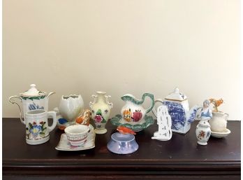 LR/ Assortment Of Pretty Small China/Porcelain Decor Collectible Pieces