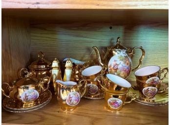 K/ Vintage Lovely Gold Colored Hot Chocolate/Tea Set & More Bavaria