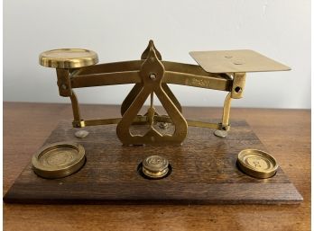 LR/ Vintage Brass & Wood Small Scale Made In England