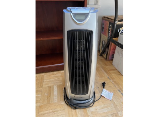 S/ Silver Tower Fan Multi Speed Oscillating By Comfort Zone