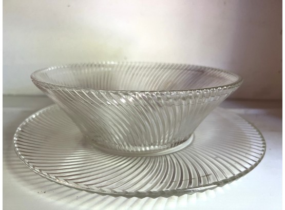 P/ Vintage Swirl Clear Glass Bowl & Plate