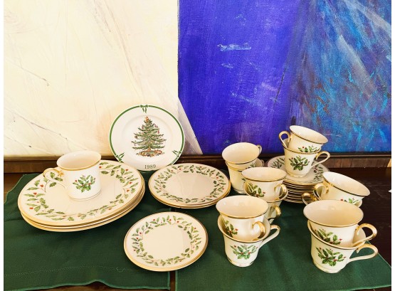 P/ Beautiful Gold Rimmed Lenox 'Holiday' Dinnerware Pieces & 1 Spode 50th Anniversary Plate