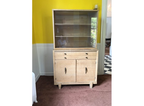 DR/ Mid Century Wood & Glass China Cabinet Buffet By Harmony House