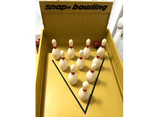 S/ Vintage Yellow Snap Bowling Tabletop Mini Bowling Game By Ideal