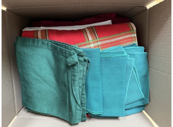 S/ Large Box Filled W Christmas Holiday Table Linens - Tablecloths Napkins Runners...