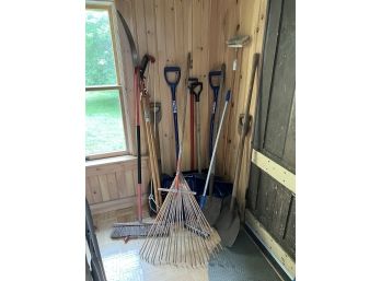 S/ Big Outdoor Yard Tool Bundle - Shovels, Tree Saw Pruner, Rakes & More