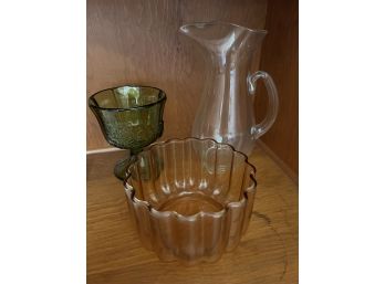 DR/ Trio Of Vintage Glass Pieces - Pitcher, Green Compote, Peach Bowl