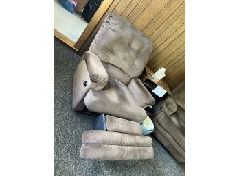 F/ Pair Of 2 Super Comfy Light Brown Upholstered Reclining Chairs