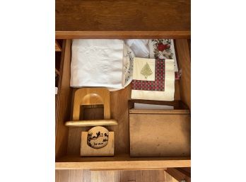 DR/ Drawer Of  Paper Napkins & Plates, 2 Wood Napkin Holders, 1 Wood Coaster Set