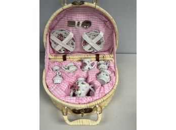 Sweet Delton Fine Collectable Child's Doll's Tea Set In Wicker Basket Case
