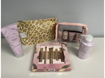Great 4 Pc Brand New Beauty Products By Wander Beauty & 1 Shiraleah Gold Cosmetic Bag