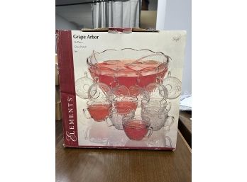 New In Box Glass 'Grape Arbor' Punch Bowl Set By Elements