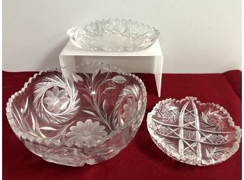 Trio Of 3 Beautiful Glass Serving Dishes & Bowl With Sharks Tooth Edges