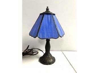 Gorgeous Blue Tiffany Style Table Lamp Metal Body