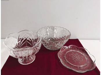 Trio Of Beautiful Wavy Edged Glass Serving Pcs - Footed Bowl, Bowl, Plate