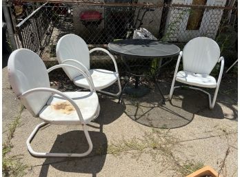 O/ 3 White Retro Vintage Metal Clam Shell Spring Armchairs & 1 Black Metal Table Outdoor Porch Patio Deck