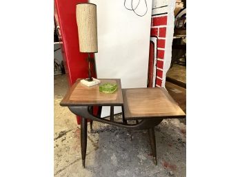 S/ Cool Mid Century Scandinavian Look 2 Tier End Table W/Mod Lamp & Green Ashtray