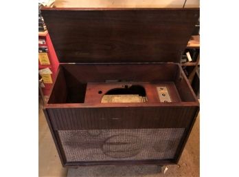 Vintage Webcor Ravinia Coronet Cabinet Radio Record Player Model MC18591