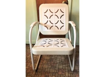 Vintage White Metal Lawn Furniture Rocking Chair Garden Patio Outdoor