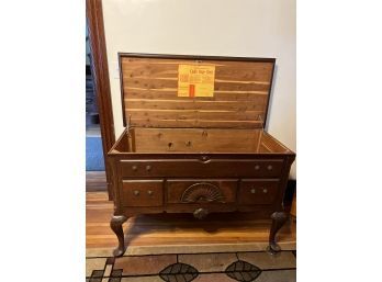 LR/ Vintage Cedar Lift Top Hope Chest By Caswell Runyan