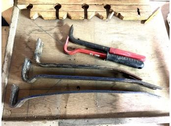 C/ 3 Pry Bars, 2 Nail Pullers