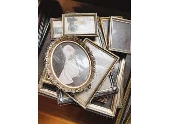 DR/ Assorted Vintage Metal Picture Frame Bundle - Medium & Small