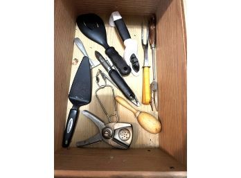 K/ Drawer Of Assorted Kitchen Tools & Utensils