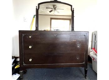 O/ Lovely Vintage 5 Drawer Dresser On Wheels W Mirror