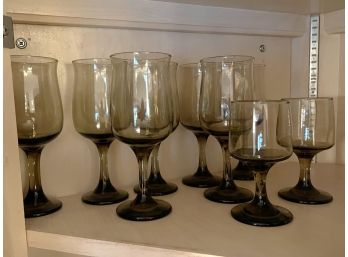 K/ 9 Pc Smokey Brown Glass Footed Wine Glassware - 7 Large, 2 Small