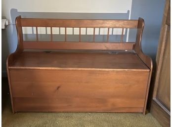 1BR/ Vintage Pine Wood Lift Top Storage Bench - Great For Entryway Or Mud Room